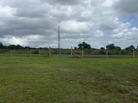 19092 NW 250th Street Okeechobee FL 34972