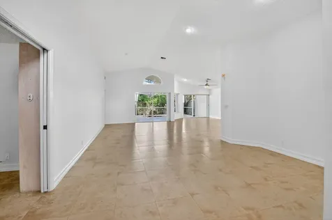 9914 Harbour Lake Circle Boynton Beach FL 33437