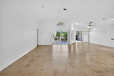 9914 Harbour Lake Circle Boynton Beach FL 33437
