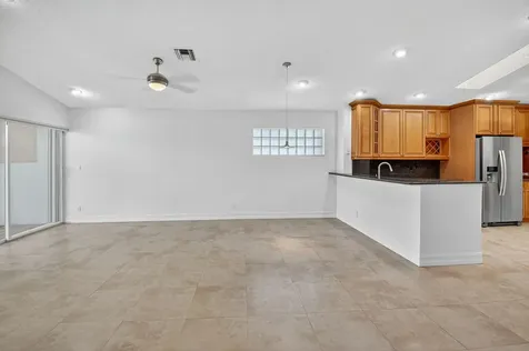 9914 Harbour Lake Circle Boynton Beach FL 33437