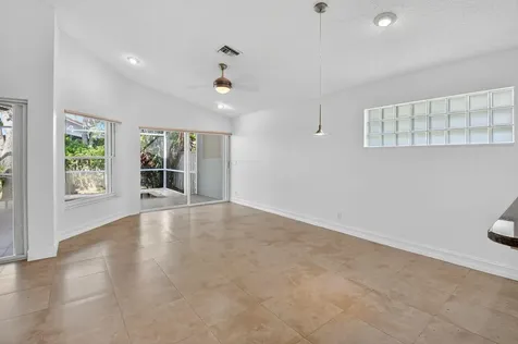 9914 Harbour Lake Circle Boynton Beach FL 33437