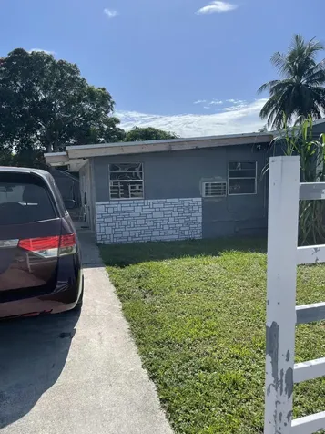 4108 Greenwood Avenue West Palm Beach FL 33407
