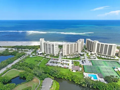 400 Ocean Trail Way Jupiter FL 33477