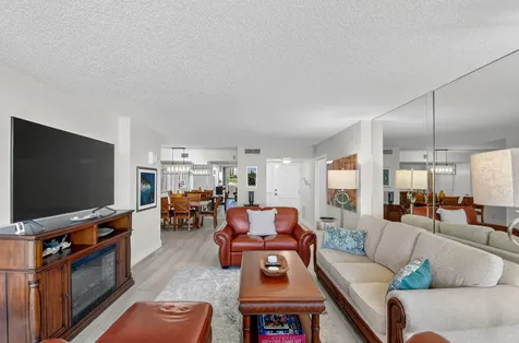 3400 N Ocean 405 Drive Riviera Beach FL 33404