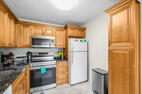 184 Flanders D Delray Beach FL 33484