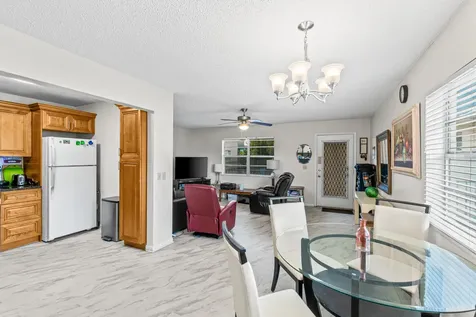 184 Flanders D Delray Beach FL 33484