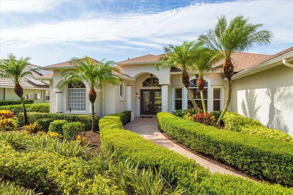 212 SW Whitewood Drive Port Saint Lucie FL 34953