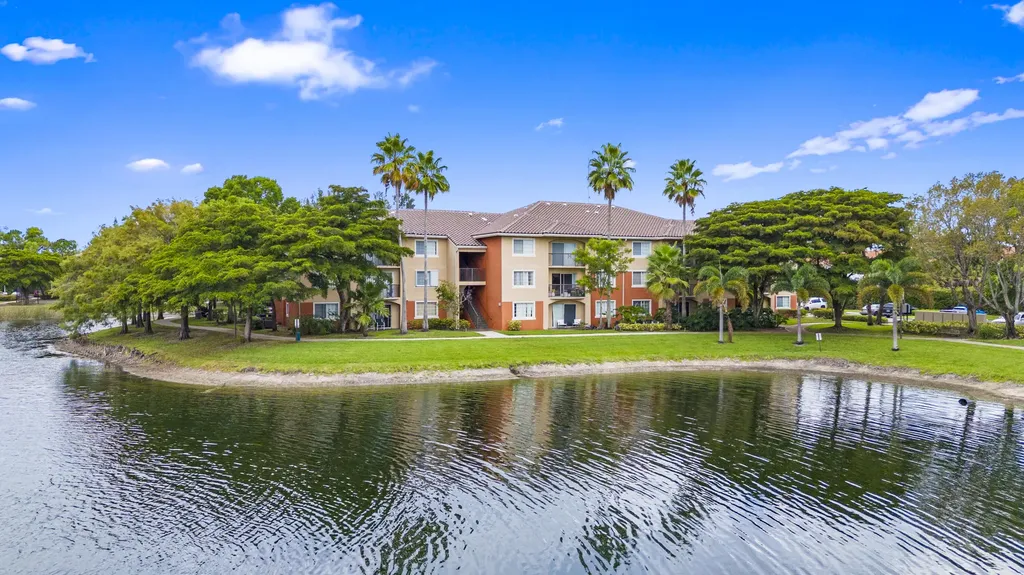 4187 N Haverhill Road West Palm Beach FL 33417