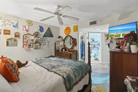 4187 N Haverhill Road West Palm Beach FL 33417