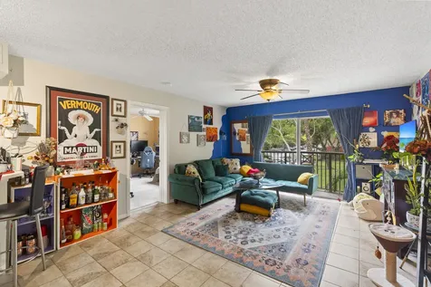 4187 N Haverhill Road West Palm Beach FL 33417