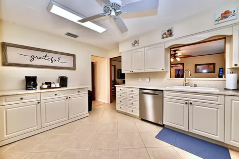 129 Alhambra Place West Palm Beach FL 33405
