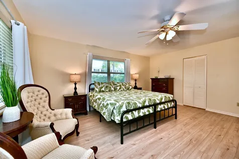 129 Alhambra Place West Palm Beach FL 33405