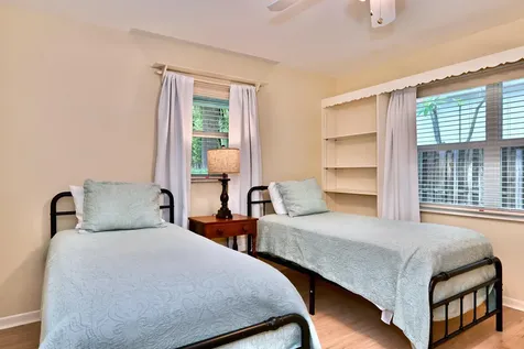 129 Alhambra Place West Palm Beach FL 33405