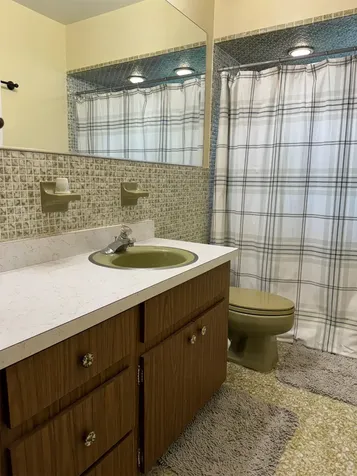 129 Alhambra Place West Palm Beach FL 33405