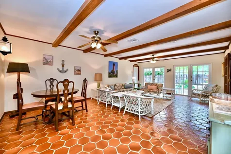 129 Alhambra Place West Palm Beach FL 33405