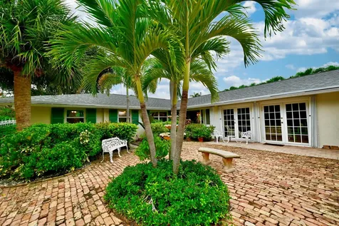 129 Alhambra Place West Palm Beach FL 33405