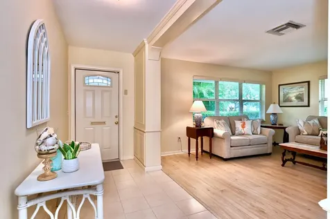 129 Alhambra Place West Palm Beach FL 33405