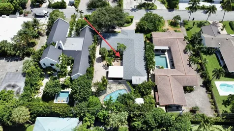 129 Alhambra Place West Palm Beach FL 33405