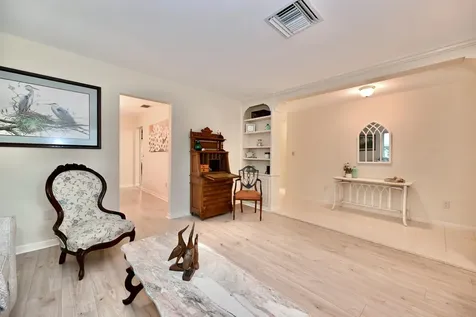 129 Alhambra Place West Palm Beach FL 33405