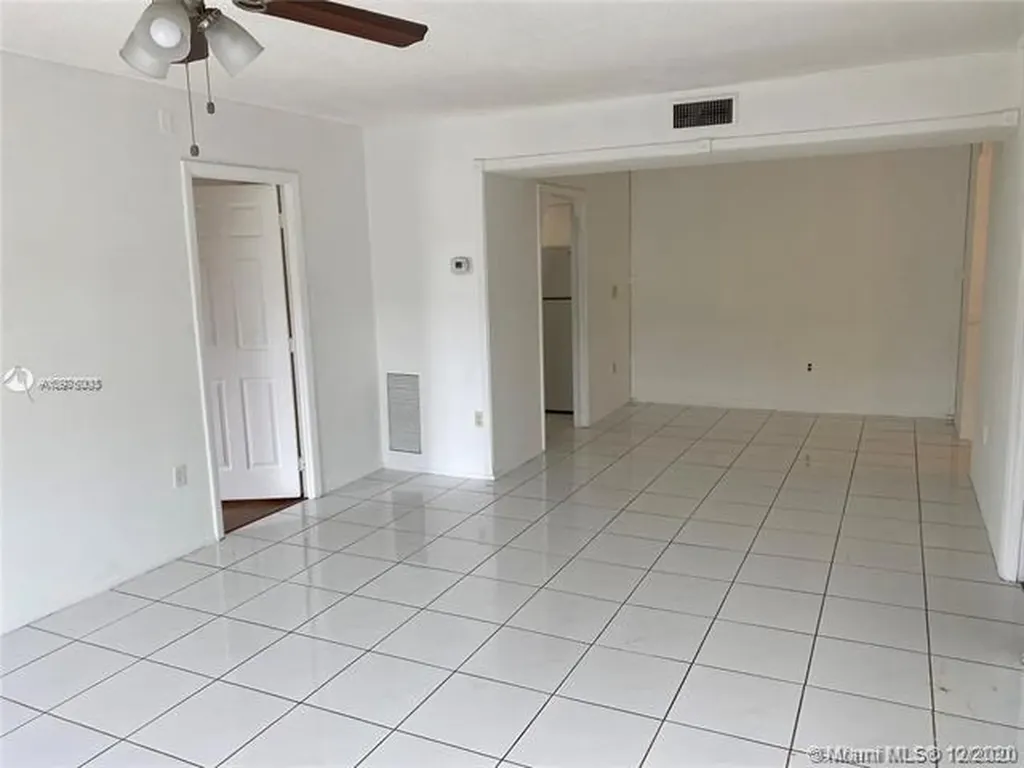 4166 Inverrary Drive Lauderhill FL 33319