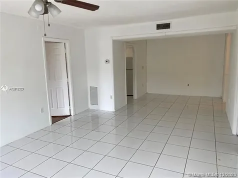 4166 Inverrary Drive Lauderhill FL 33319