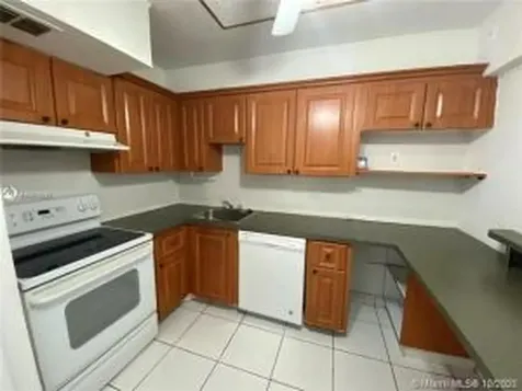 4166 Inverrary Drive Lauderhill FL 33319