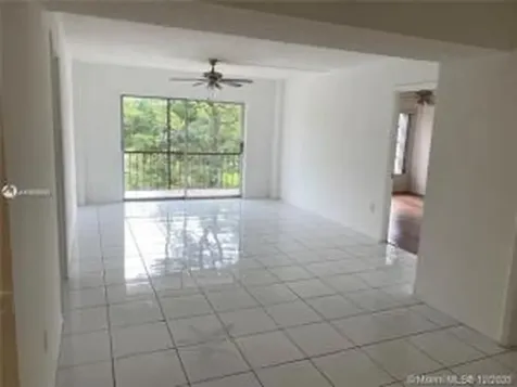4166 Inverrary Drive Lauderhill FL 33319