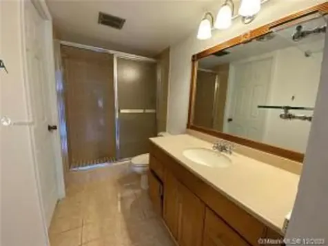 4166 Inverrary Drive Lauderhill FL 33319