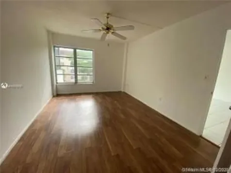 4166 Inverrary Drive Lauderhill FL 33319