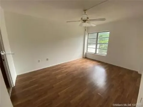 4166 Inverrary Drive Lauderhill FL 33319