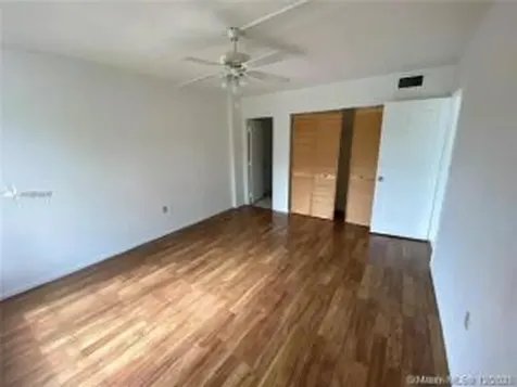 4166 Inverrary Drive Lauderhill FL 33319