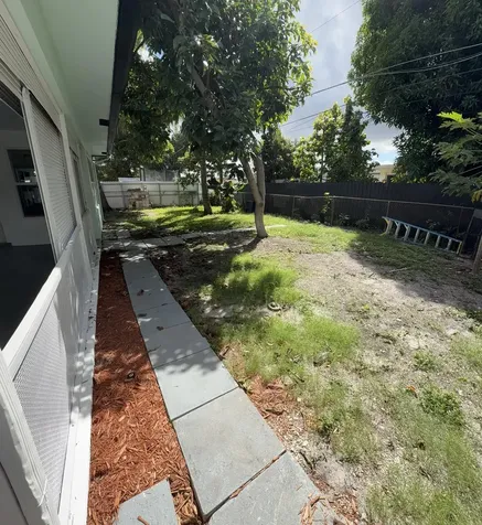 8780 Nw 12 Street Pembroke Pines FL 33024