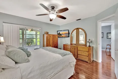 2929 Se Ocean Boulevard Stuart FL 34996