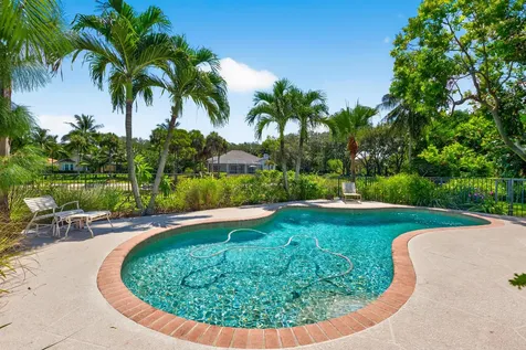 18360 Se Lakeside Drive Tequesta FL 33469