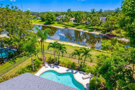 18360 Se Lakeside Drive Tequesta FL 33469