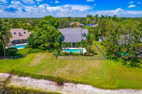18360 Se Lakeside Drive Tequesta FL 33469