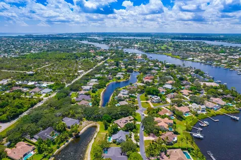18360 Se Lakeside Drive Tequesta FL 33469