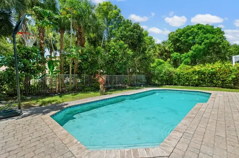 311 Berenger Walk Royal Palm Beach FL 33414