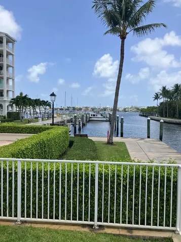 802 W Windward 204 Way Lantana FL 33462