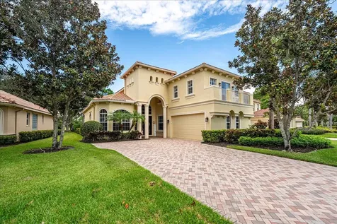 8809 Champions Way Saint Lucie West FL 34986