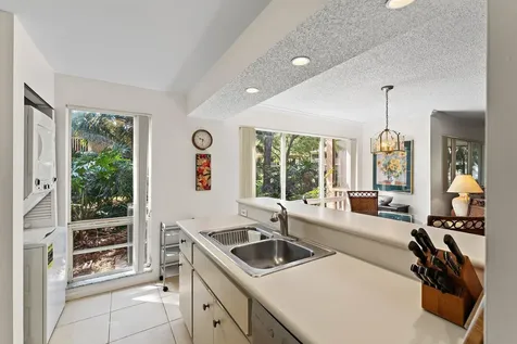 527 Brackenwood Place Palm Beach Gardens FL 33418