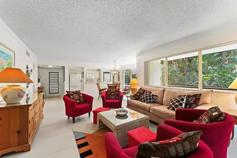 527 Brackenwood Place Palm Beach Gardens FL 33418