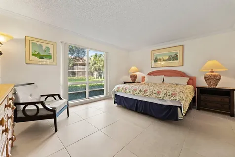 527 Brackenwood Place Palm Beach Gardens FL 33418