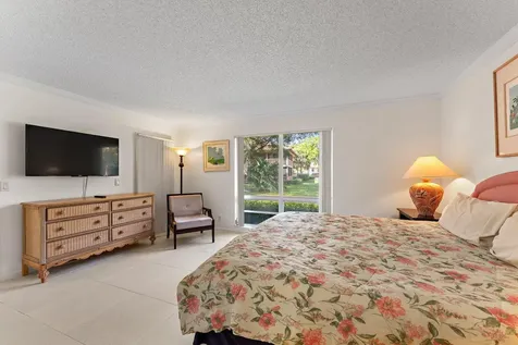 527 Brackenwood Place Palm Beach Gardens FL 33418