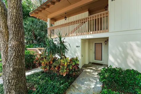527 Brackenwood Place Palm Beach Gardens FL 33418