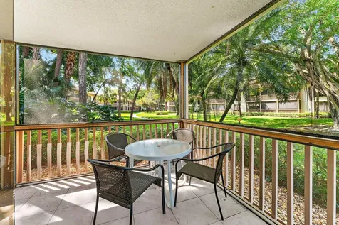527 Brackenwood Place Palm Beach Gardens FL 33418