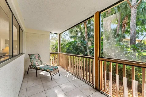 527 Brackenwood Place Palm Beach Gardens FL 33418