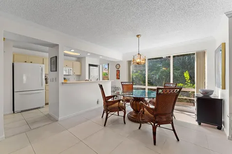 527 Brackenwood Place Palm Beach Gardens FL 33418