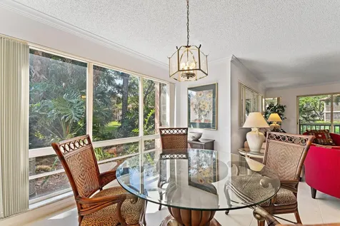 527 Brackenwood Place Palm Beach Gardens FL 33418