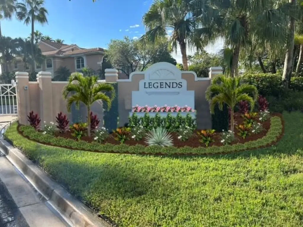 120 Legendary Circle Palm Beach Gardens FL 33418